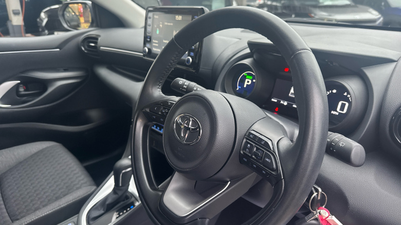 Toyota Yaris 1.5 Hybrid Design 5dr CVT Hybrid Hatchback